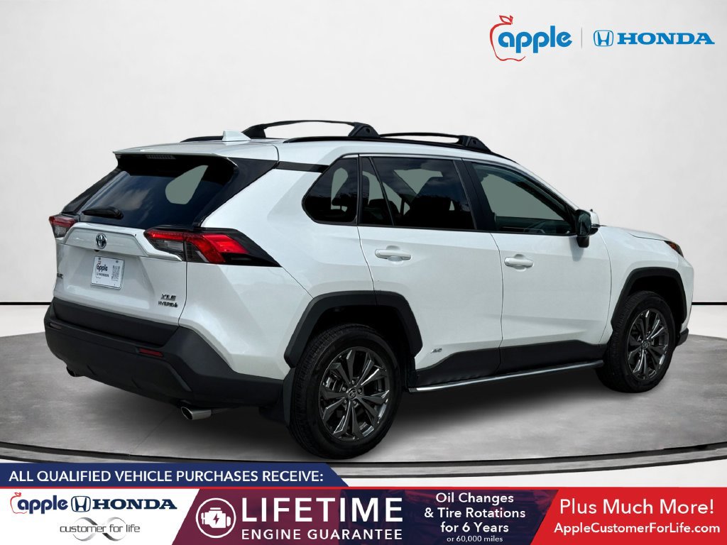 Used 2023 Toyota RAV4 XLE Premium AWD/4WD image 3