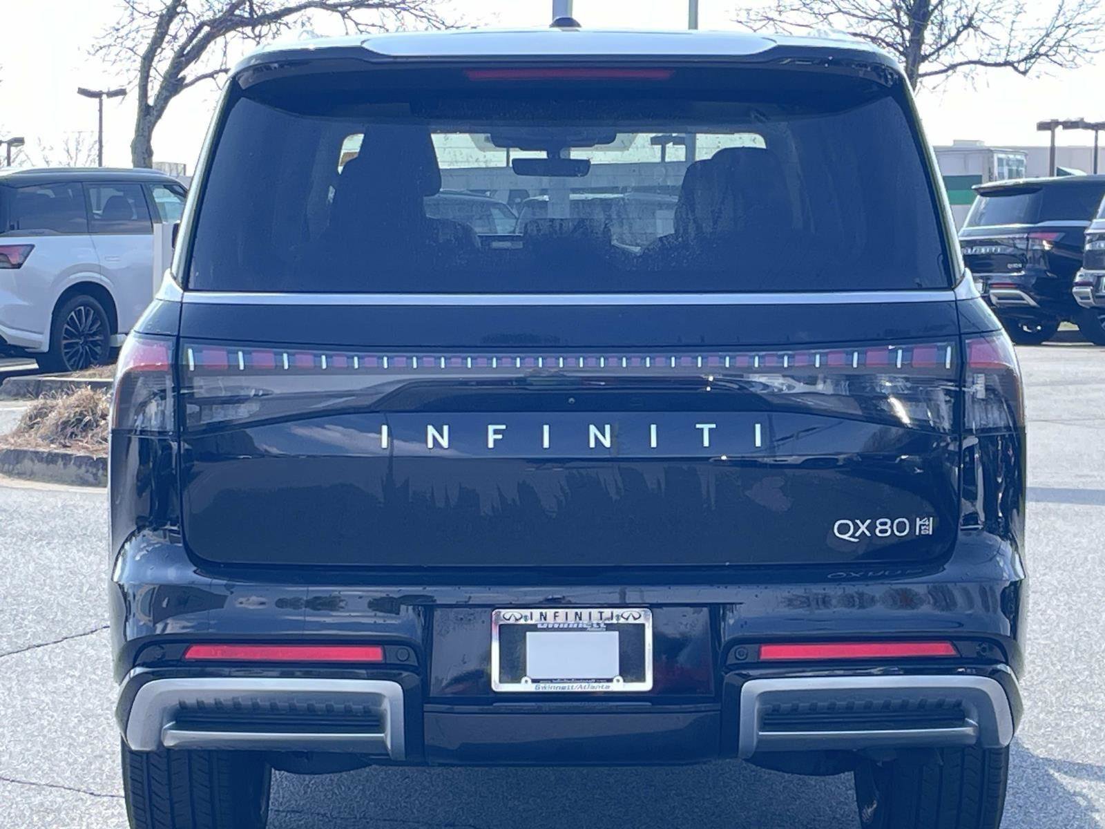 Certified 2025 INFINITI QX80 Pure image 3