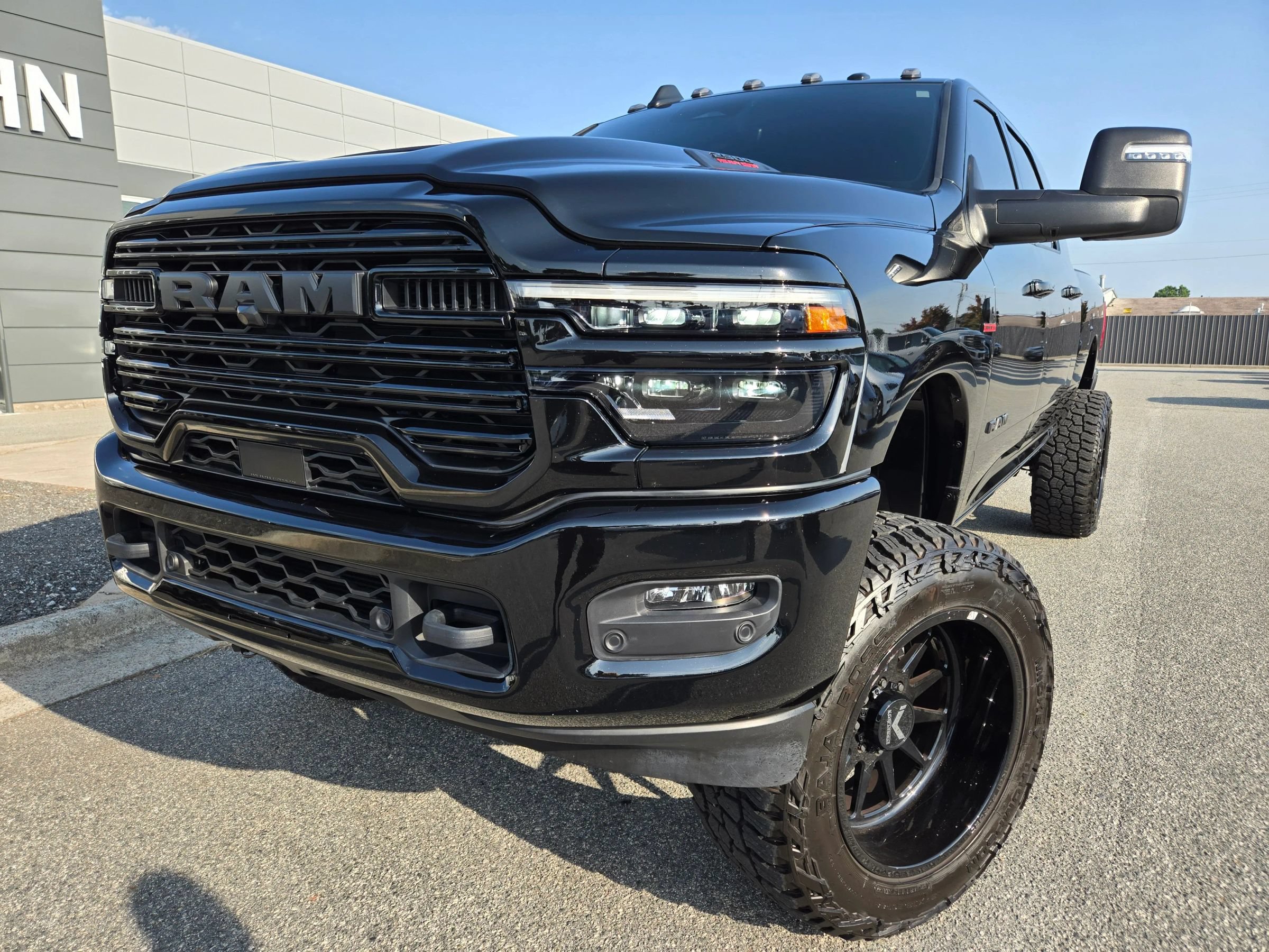 Used 2025 RAM 2500 Laramie w/ Night Edition AWD/4WD image 1
