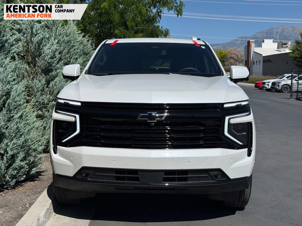 Used 2025 Chevrolet Suburban RST w/ RST Capability Package AWD/4WD image 2