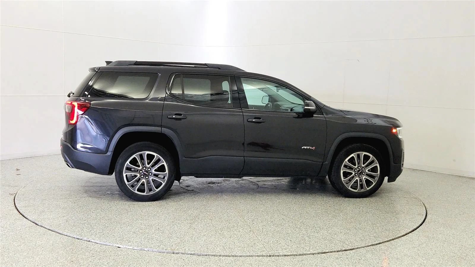 Used 2020 GMC Acadia AT4 w/ Driver Alert Package II AWD/4WD image 8