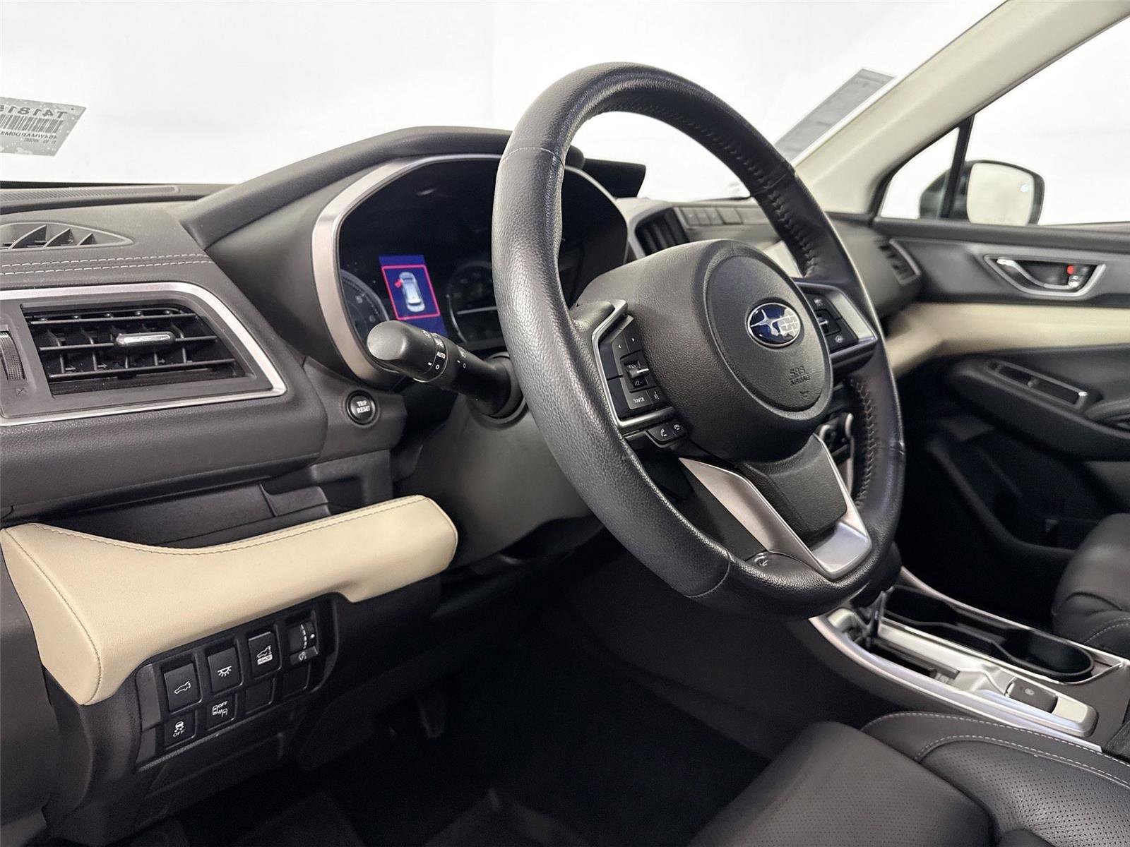 Used 2021 Subaru Ascent Limited w/ Technology Package AWD/4WD image 4