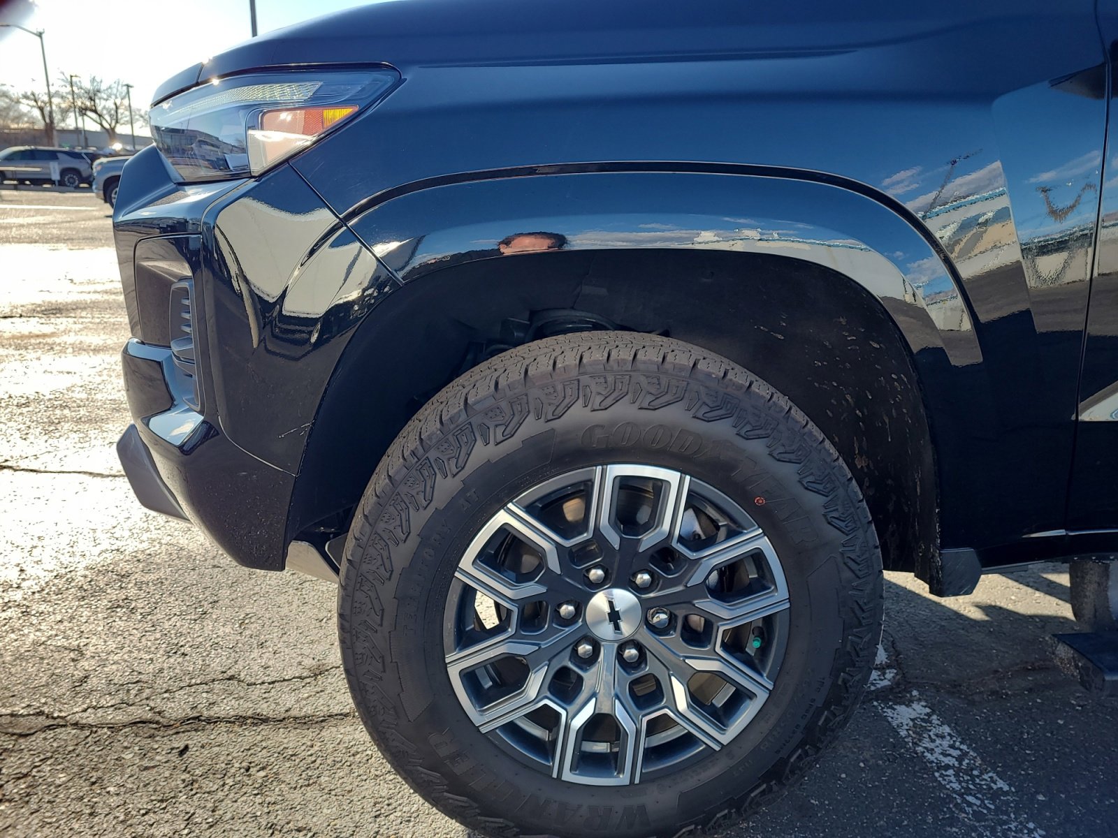 Used 2025 Chevrolet Colorado Z71 w/ Z71 Convenience Package 2 image 10