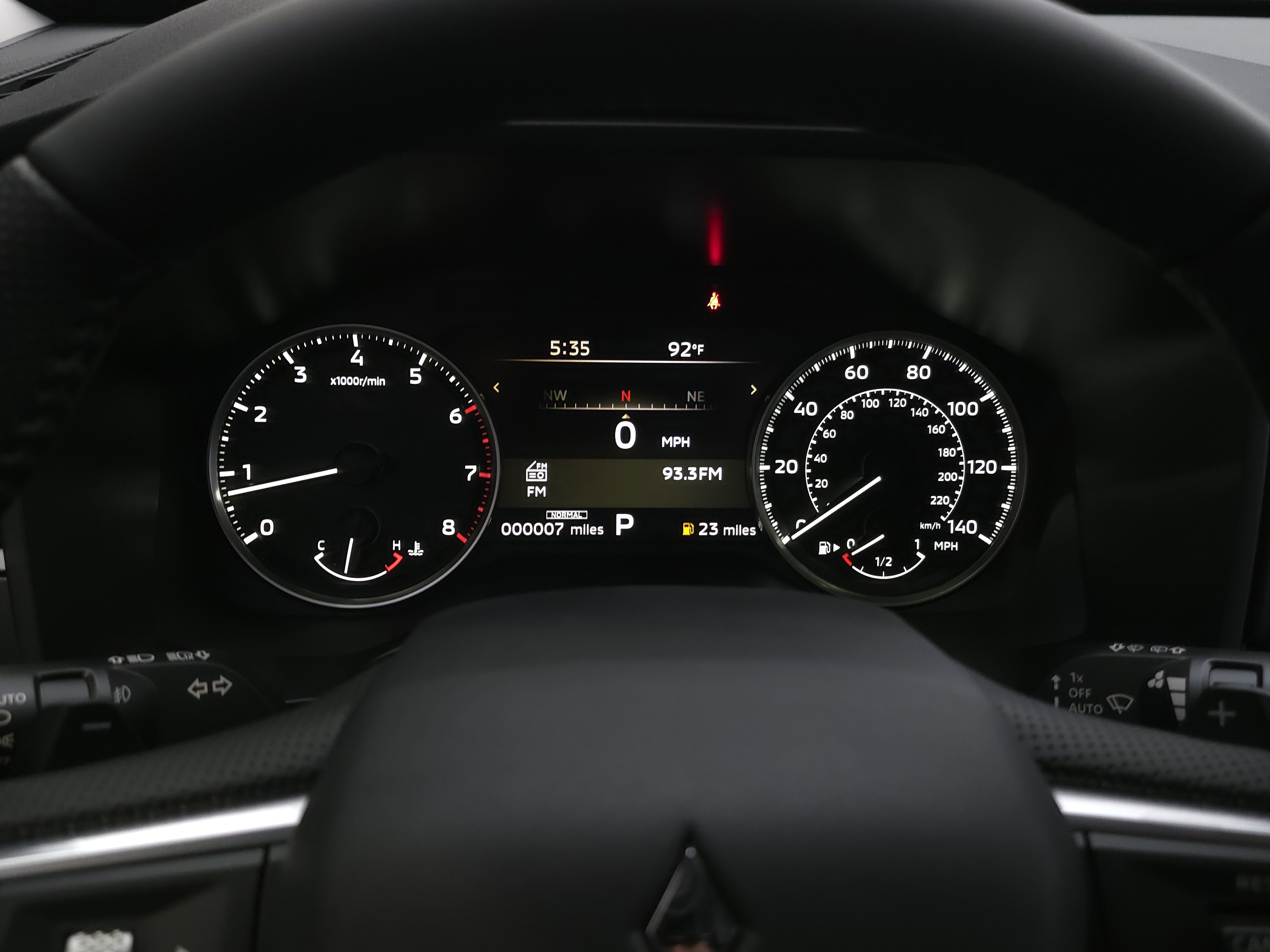 New 2025 Mitsubishi Outlander SE image 14