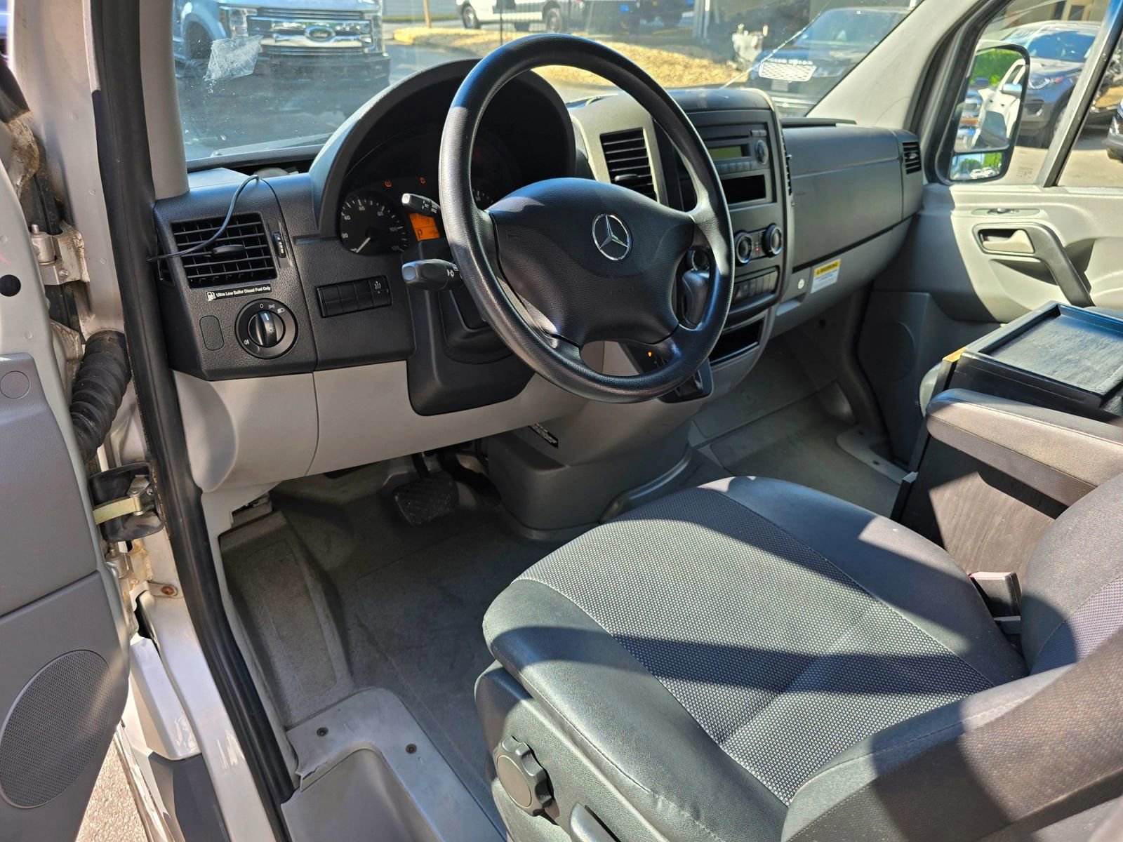 Used 2012 Mercedes-Benz Sprinter 2500 image 14