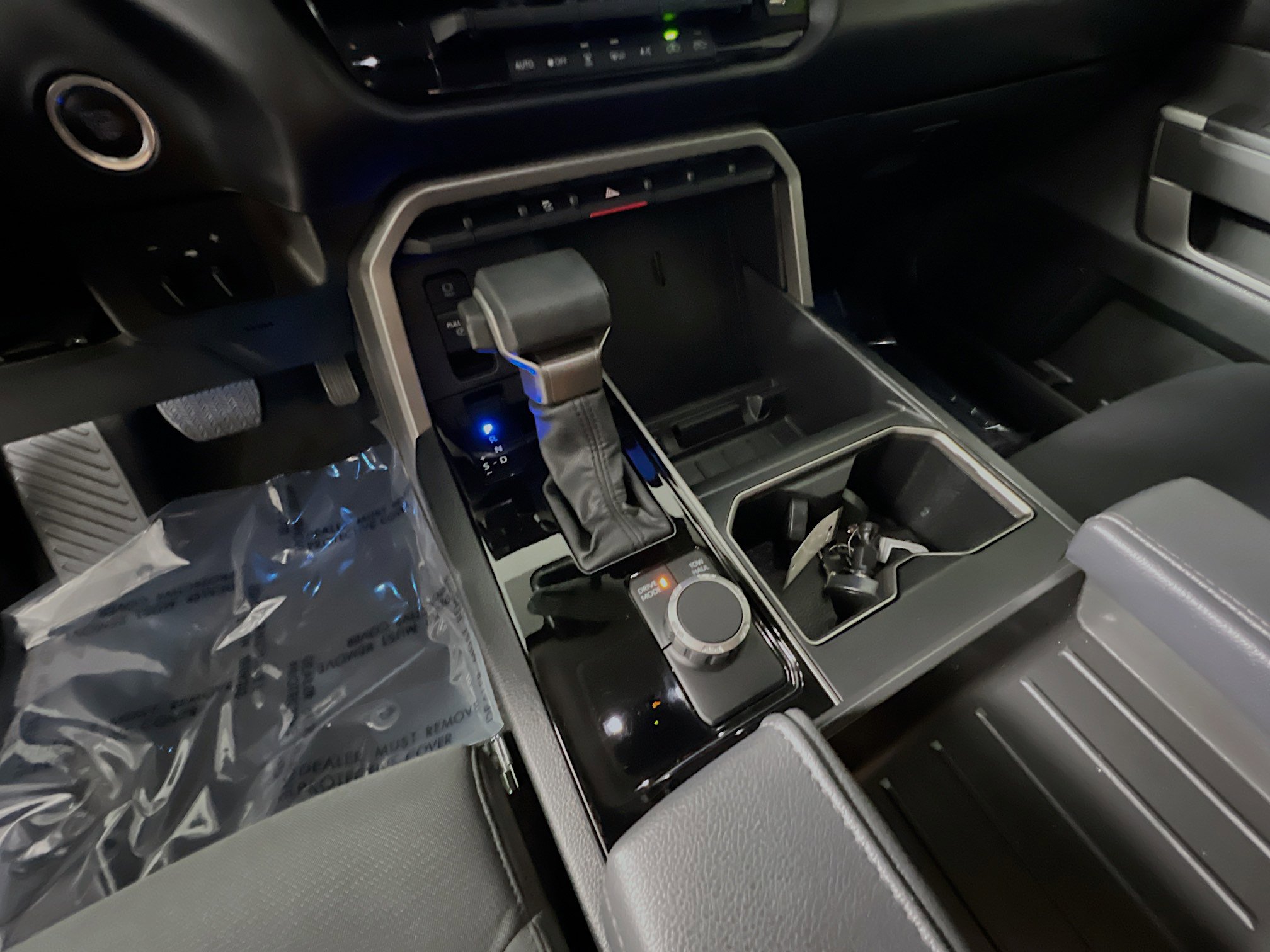 Used 2024 Toyota Tundra SR5 w/ SR5 Convenience Package image 25