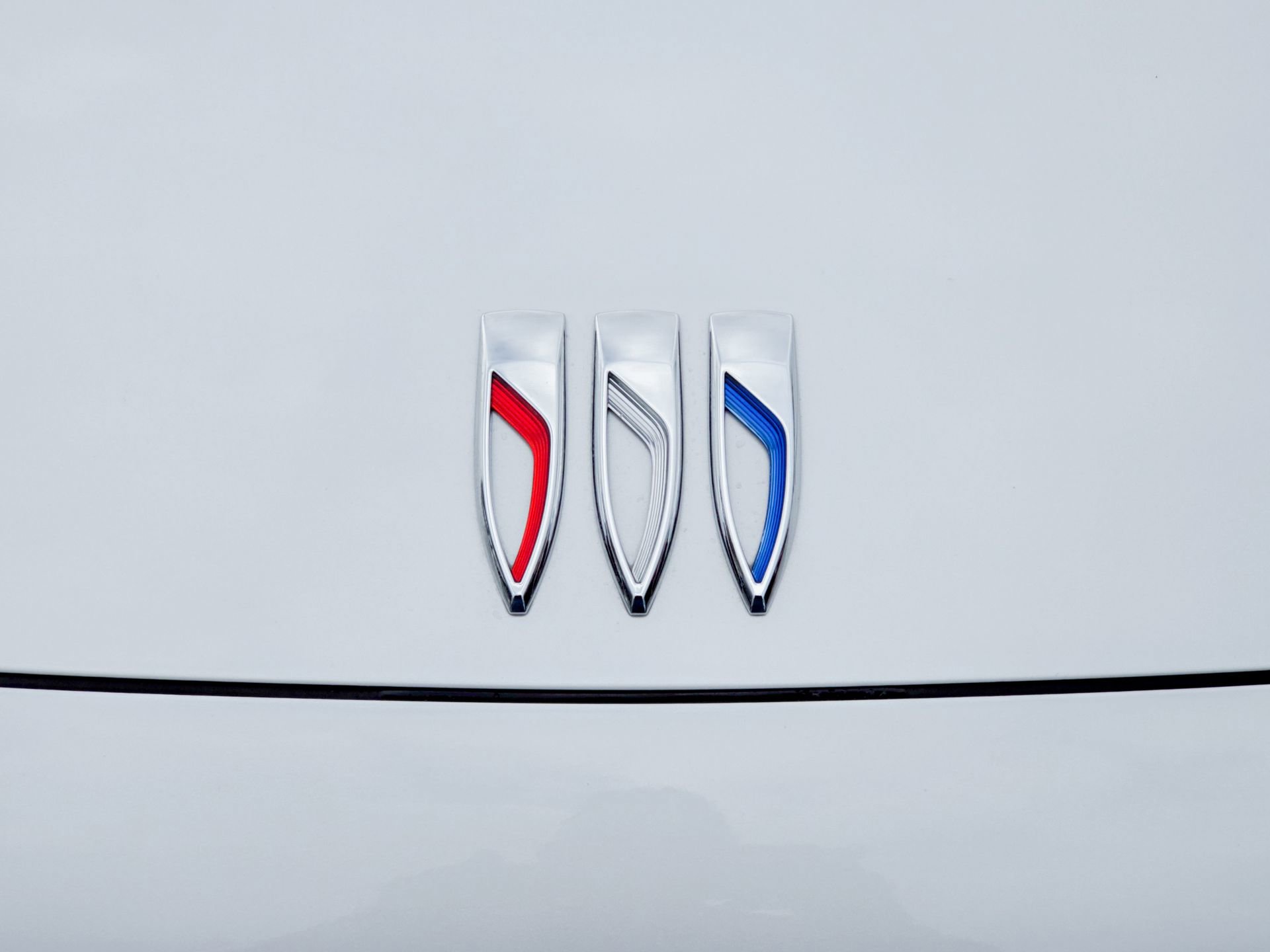 Used 2024 Buick Envision Avenir image 10