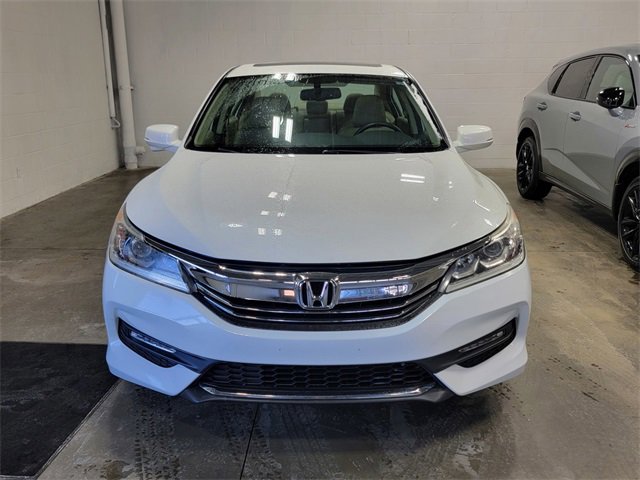 Used 2017 Honda Accord EX-L image 3