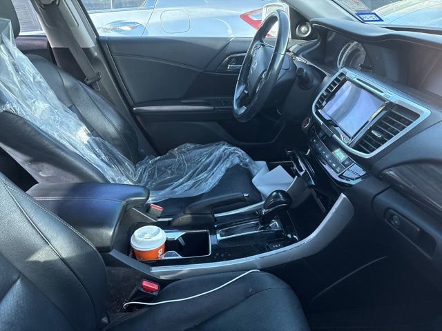 Used 2017 Honda Accord EX-L image 5