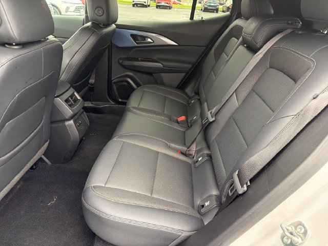 Certified 2024 Chevrolet Equinox EV LT FWD image 23