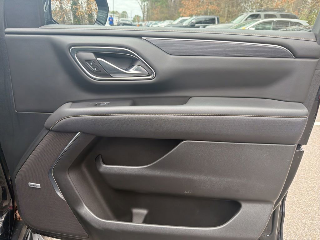 Used 2024 GMC Yukon SLT image 27