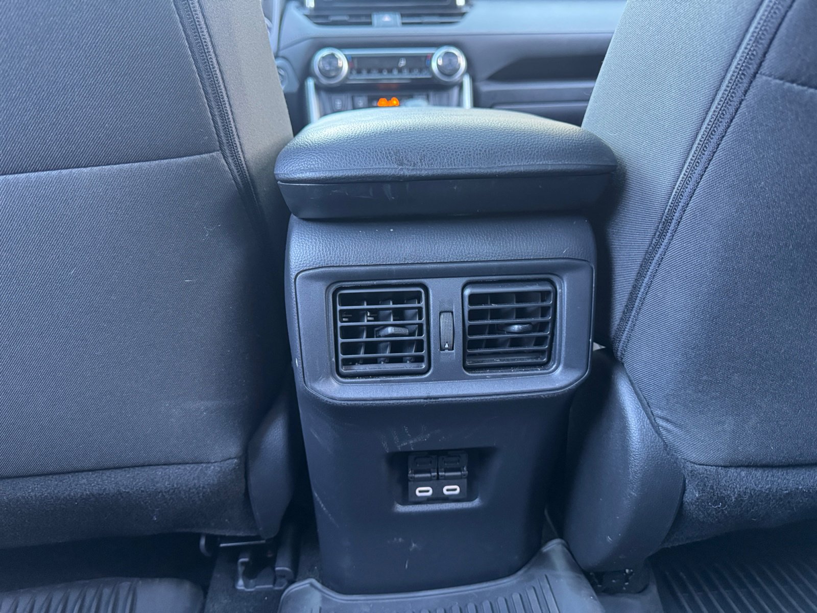 Used 2024 Toyota RAV4 XLE image 32