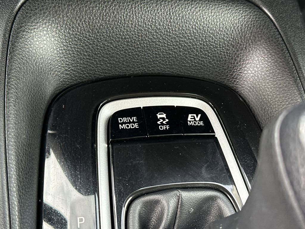 Used 2025 Toyota Corolla LE image 27