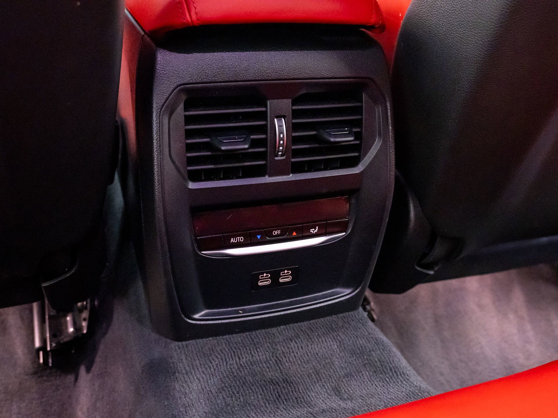 Used 2023 BMW M3 Competition w/ M Carbon Exterior Package AWD/4WD image 19