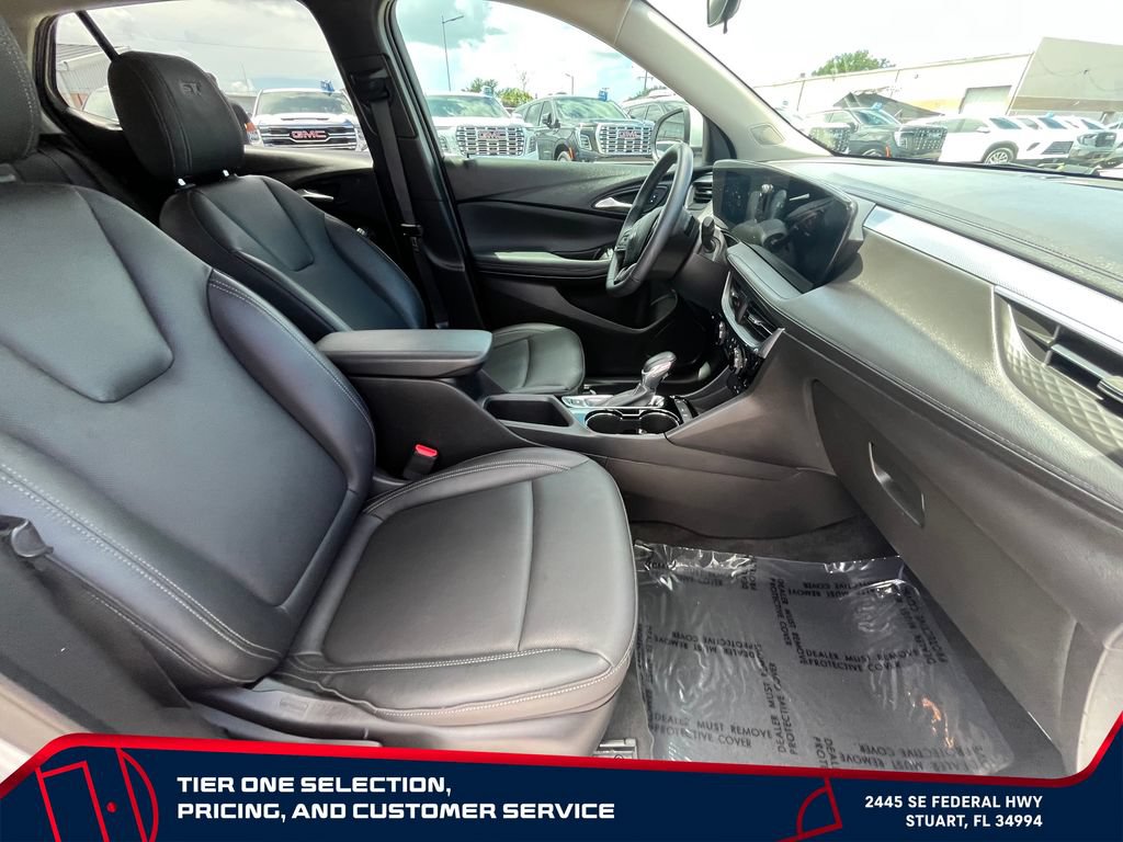 Used 2024 Buick Encore GX Sport Touring w/ Advanced Technology Package FWD image 19