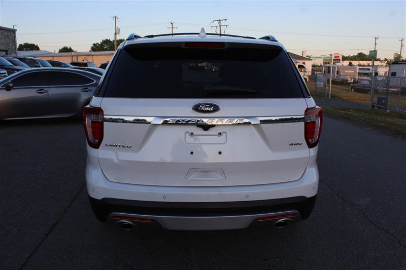 Used 2017 Ford Explorer Limited AWD/4WD image 6