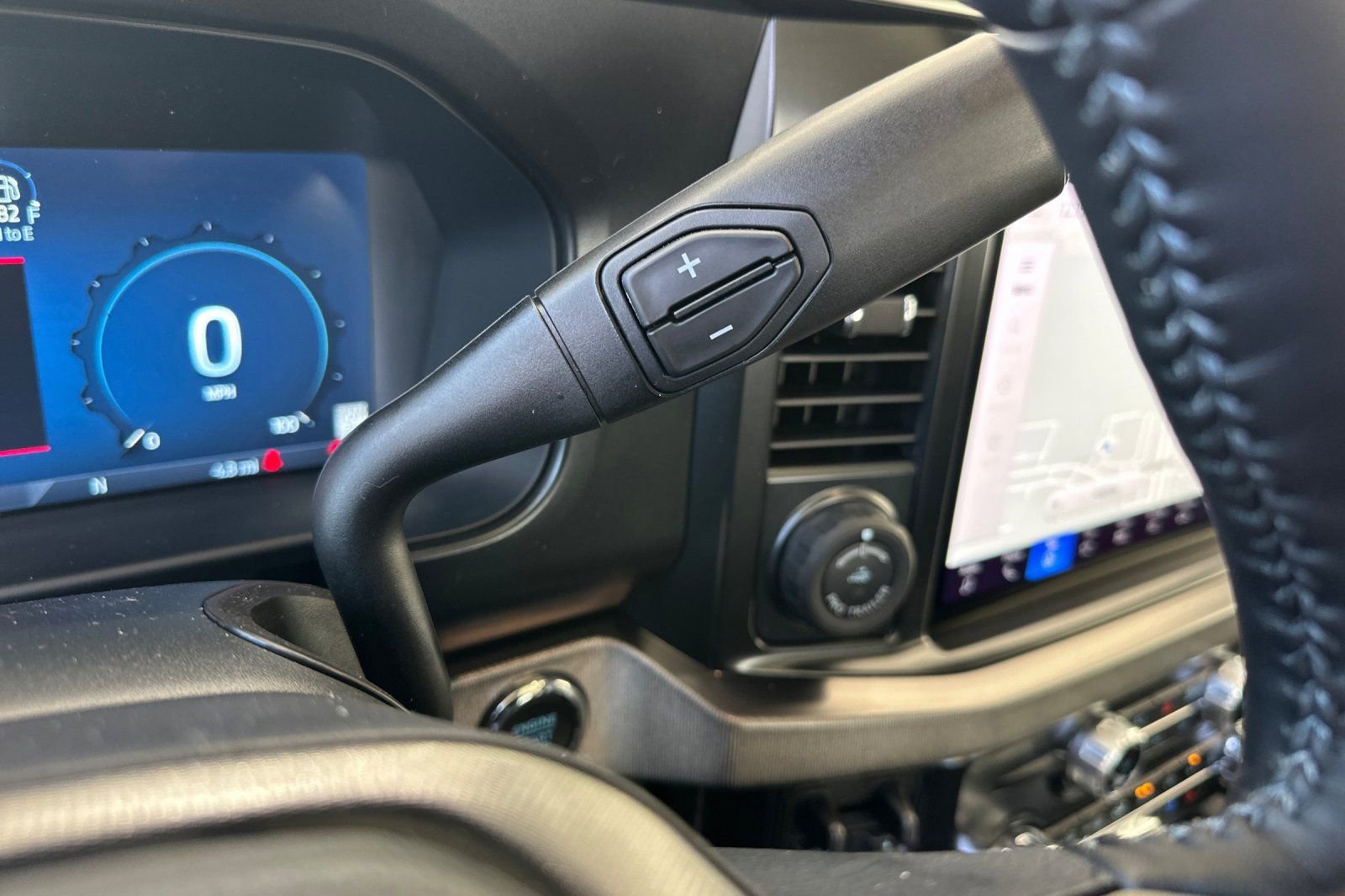 New 2026 Ford F250 Platinum image 25