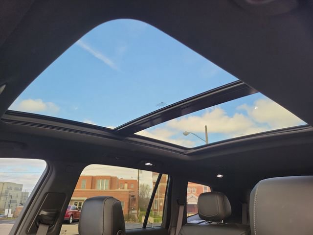 Used 2021 Cadillac XT6 Sport w/ LPO, ONYX Package image 25