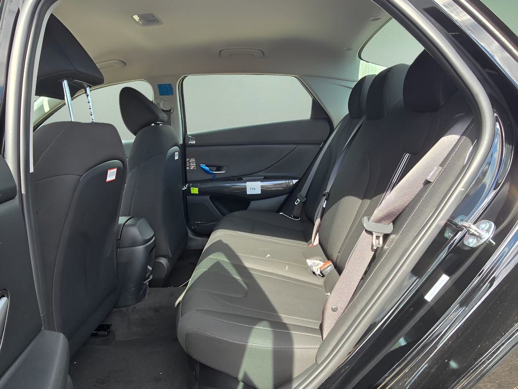 New 2025 Hyundai Elantra Blue image 14