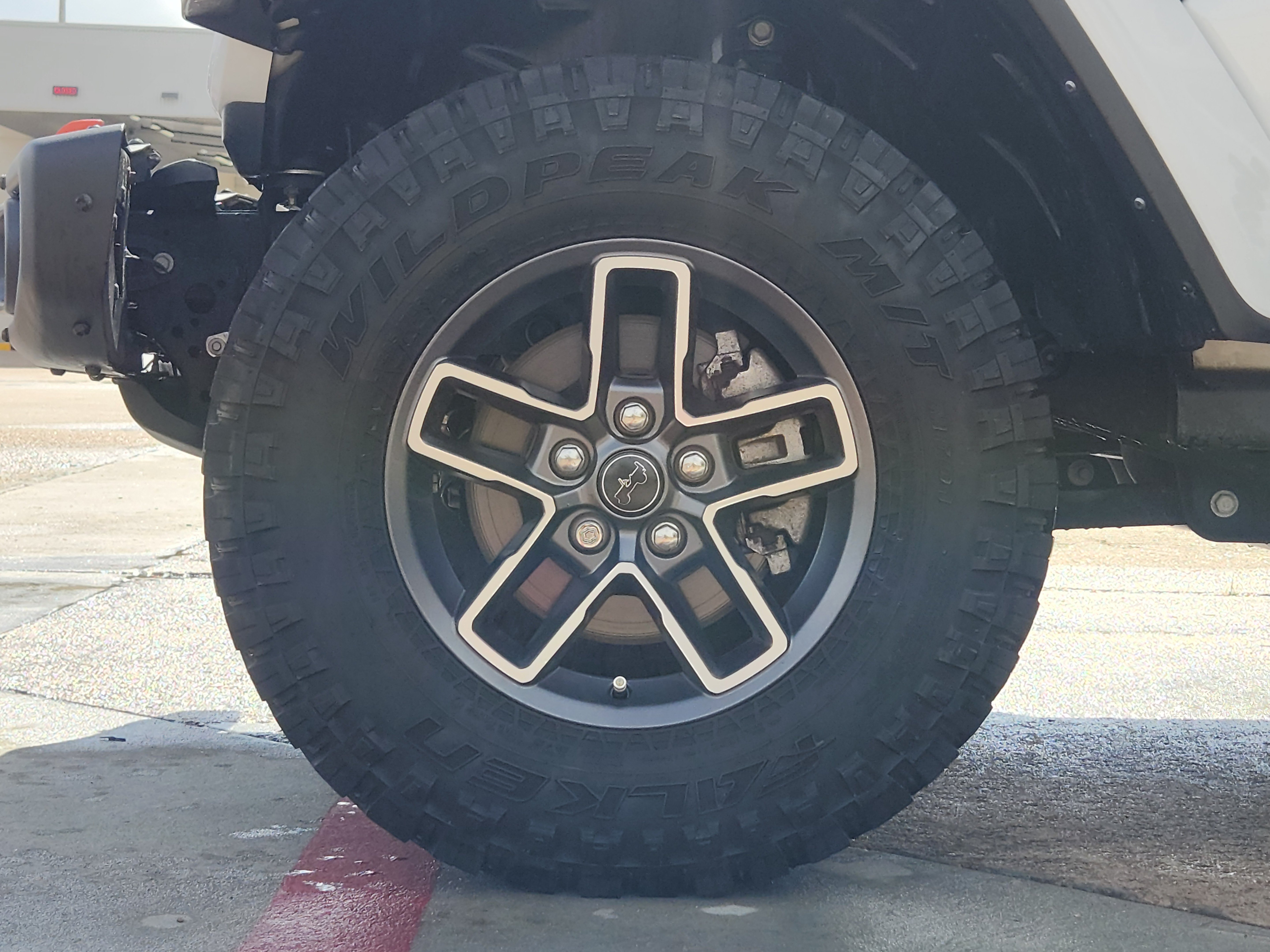 Used 2024 Jeep Gladiator Mojave AWD/4WD image 7