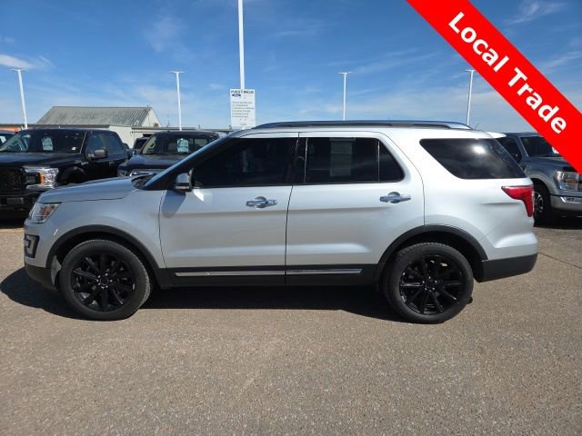Used 2017 Ford Explorer Limited image 2
