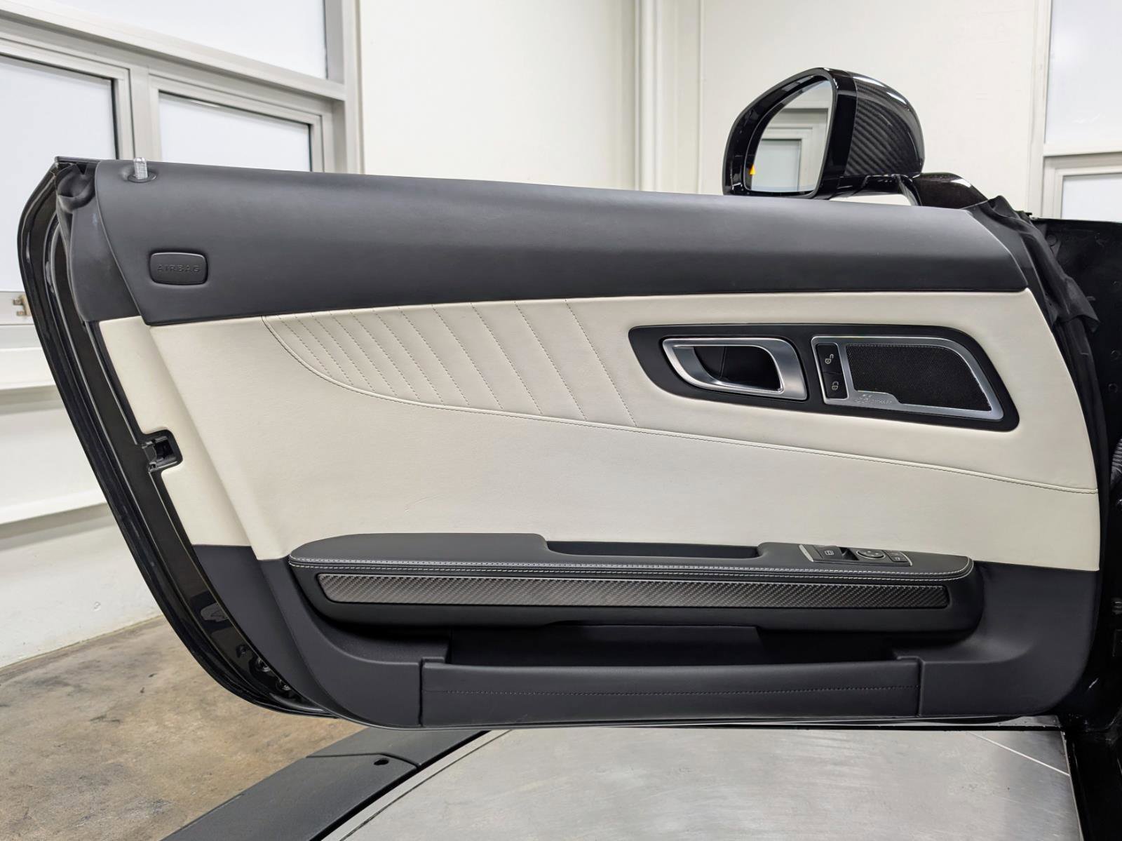 Used 2018 Mercedes-Benz AMG GT C image 16