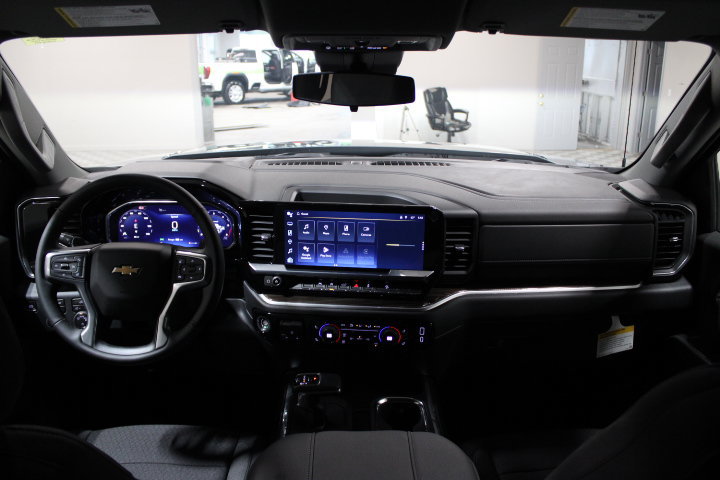 New 2026 Chevrolet Silverado 1500 LT AWD/4WD image 3