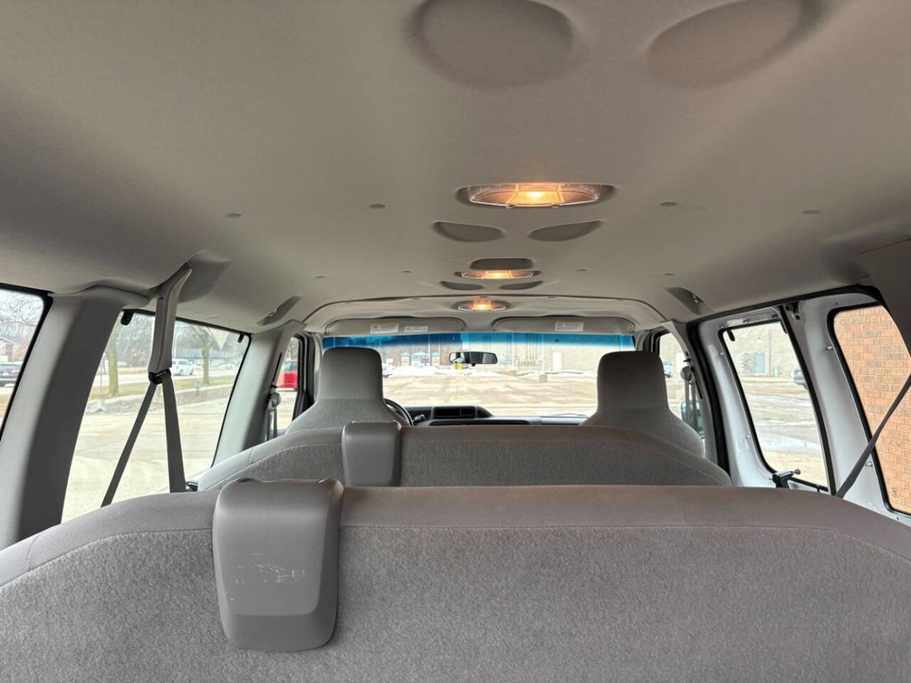 Used 2013 Ford E-350 and Econoline 350 XL image 19