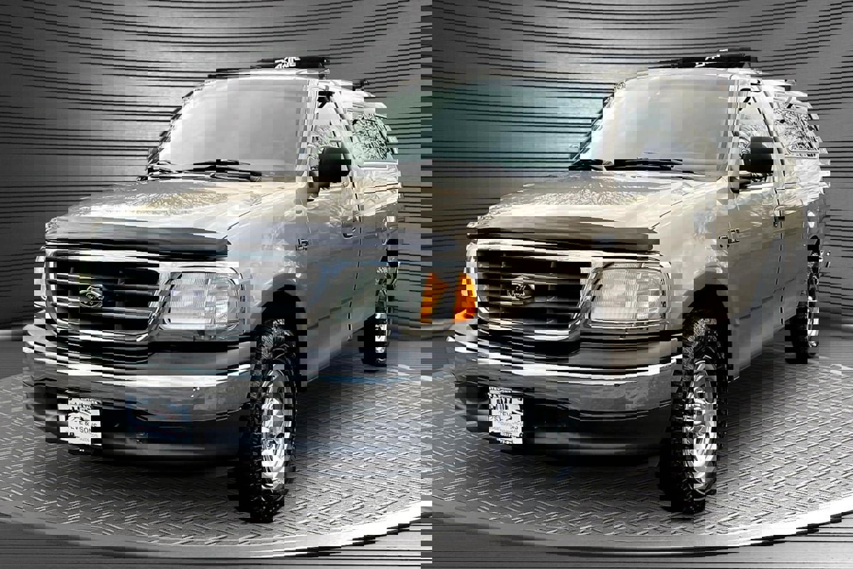 Used 2003 Ford F150 XL RWD image 3