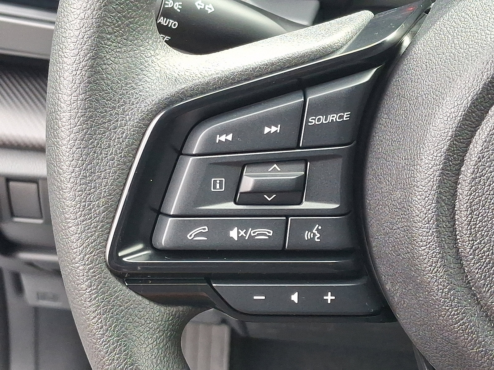 Certified 2025 Subaru Crosstrek 2.0i image 22