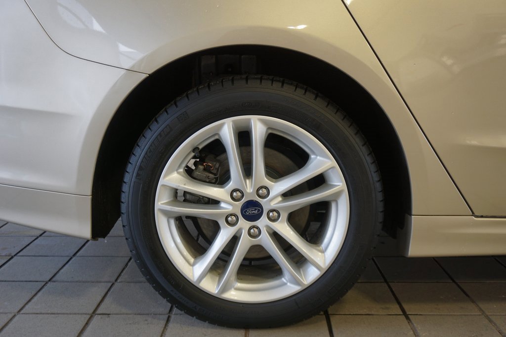 Used 2018 Ford Fusion S image 29