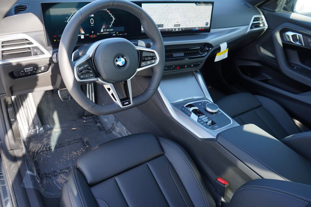 Used 2025 BMW 230i Coupe w/ M Sport Package RWD image 11