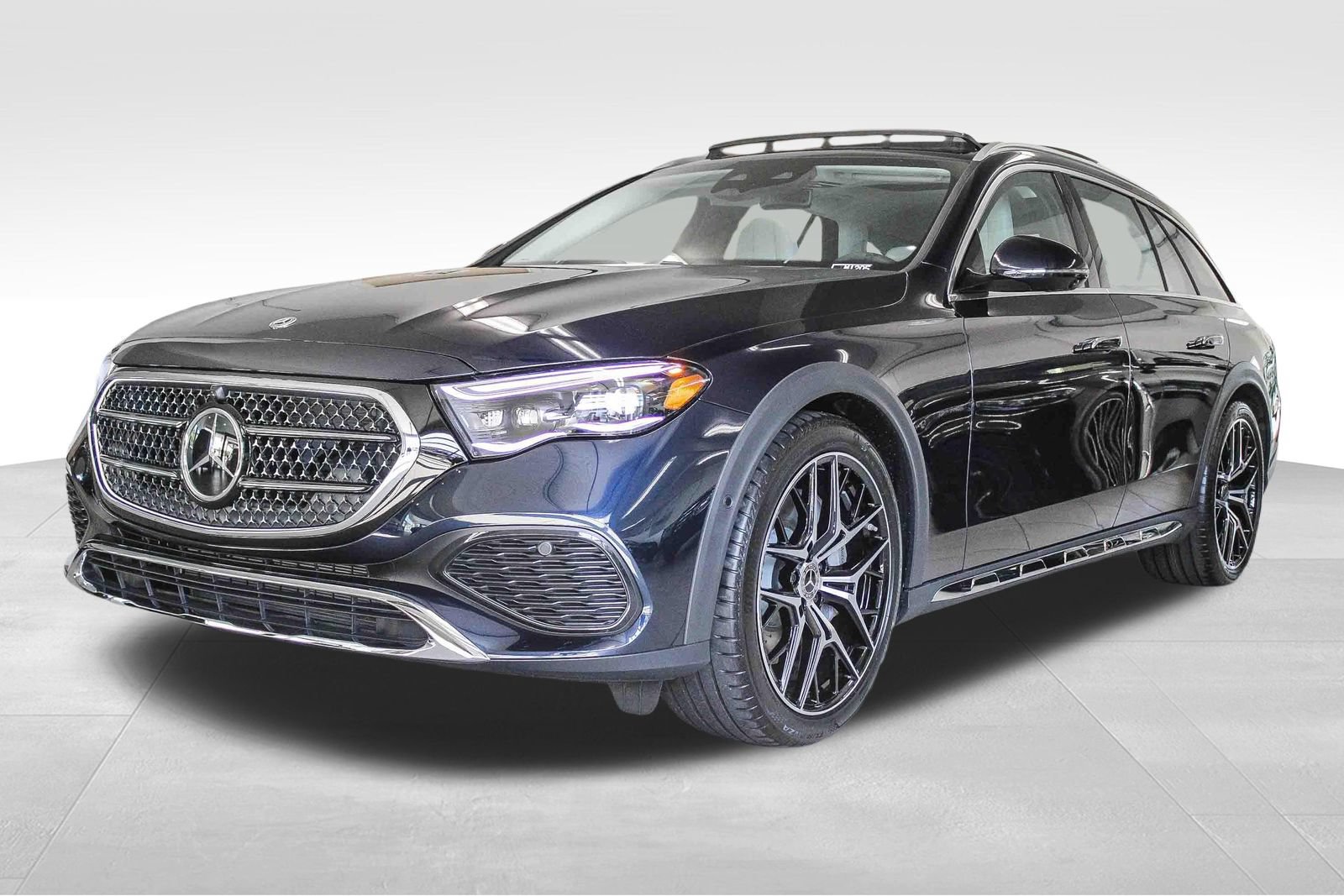 New 2026 Mercedes-Benz E 450 4MATIC All-Terrain Wagon image 3