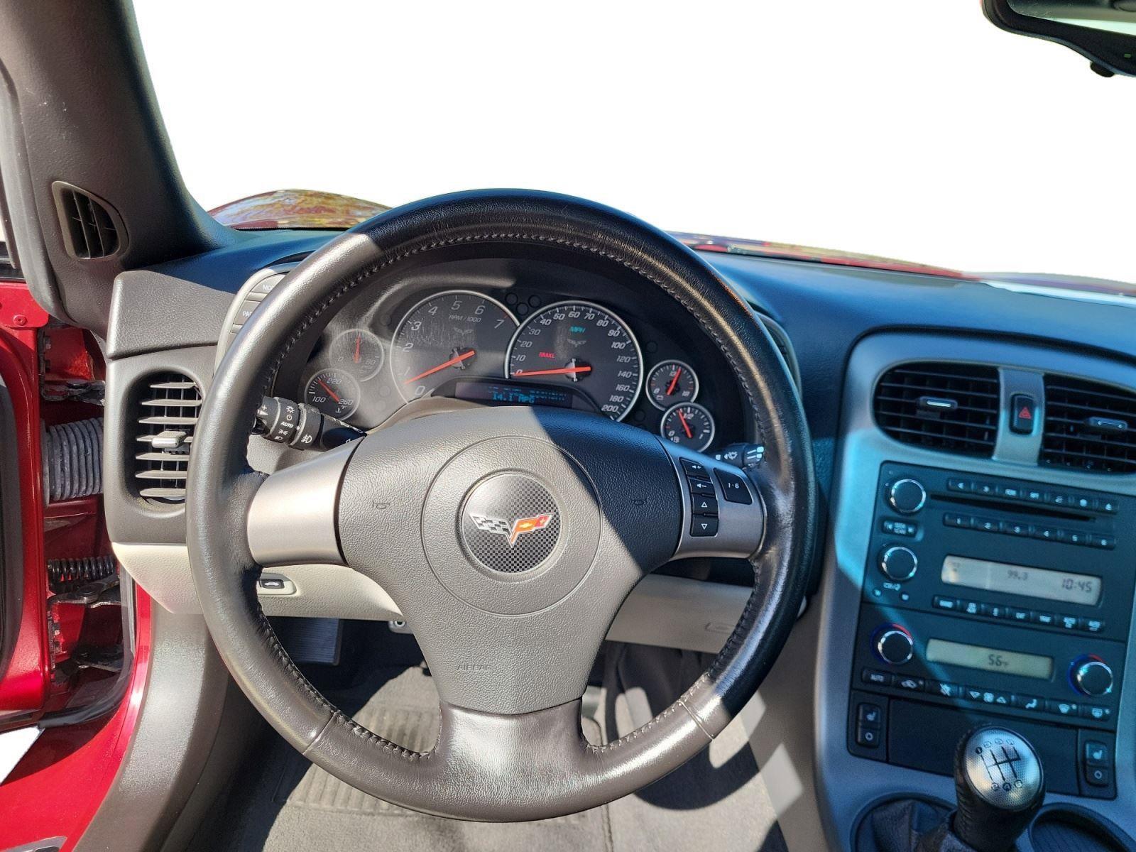 Used 2007 Chevrolet Corvette Coupe w/ Preferred Equipment Group image 16