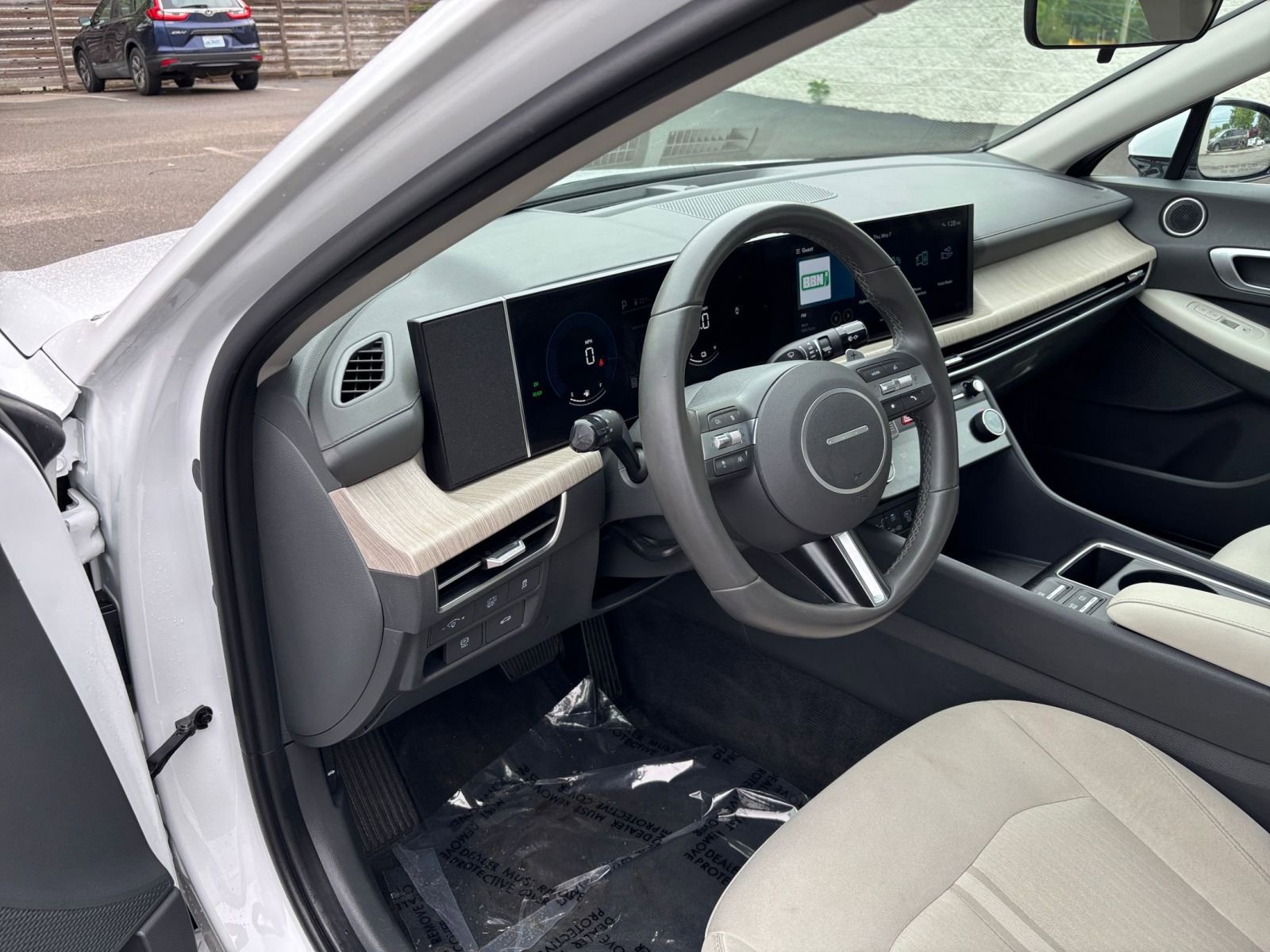 Used 2025 Hyundai Sonata SEL FWD image 35