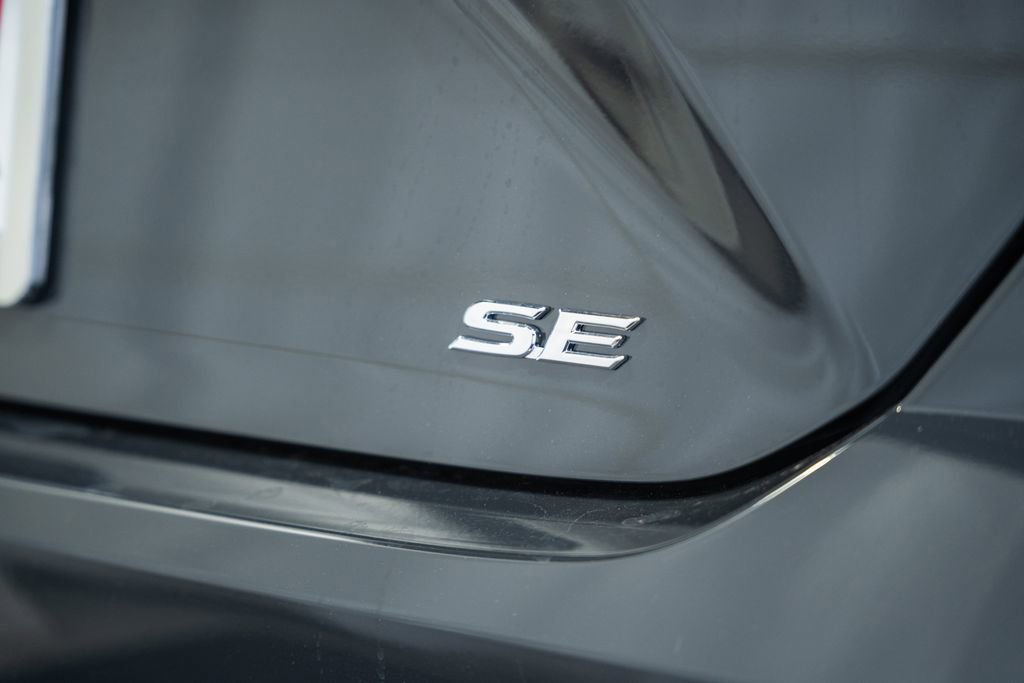 New 2026 Toyota Camry SE FWD image 7