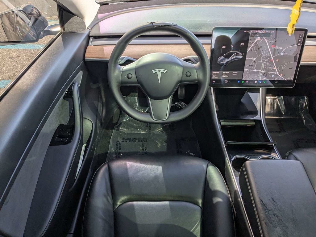 Used 2020 Tesla Model 3 Standard Range Plus RWD image 15