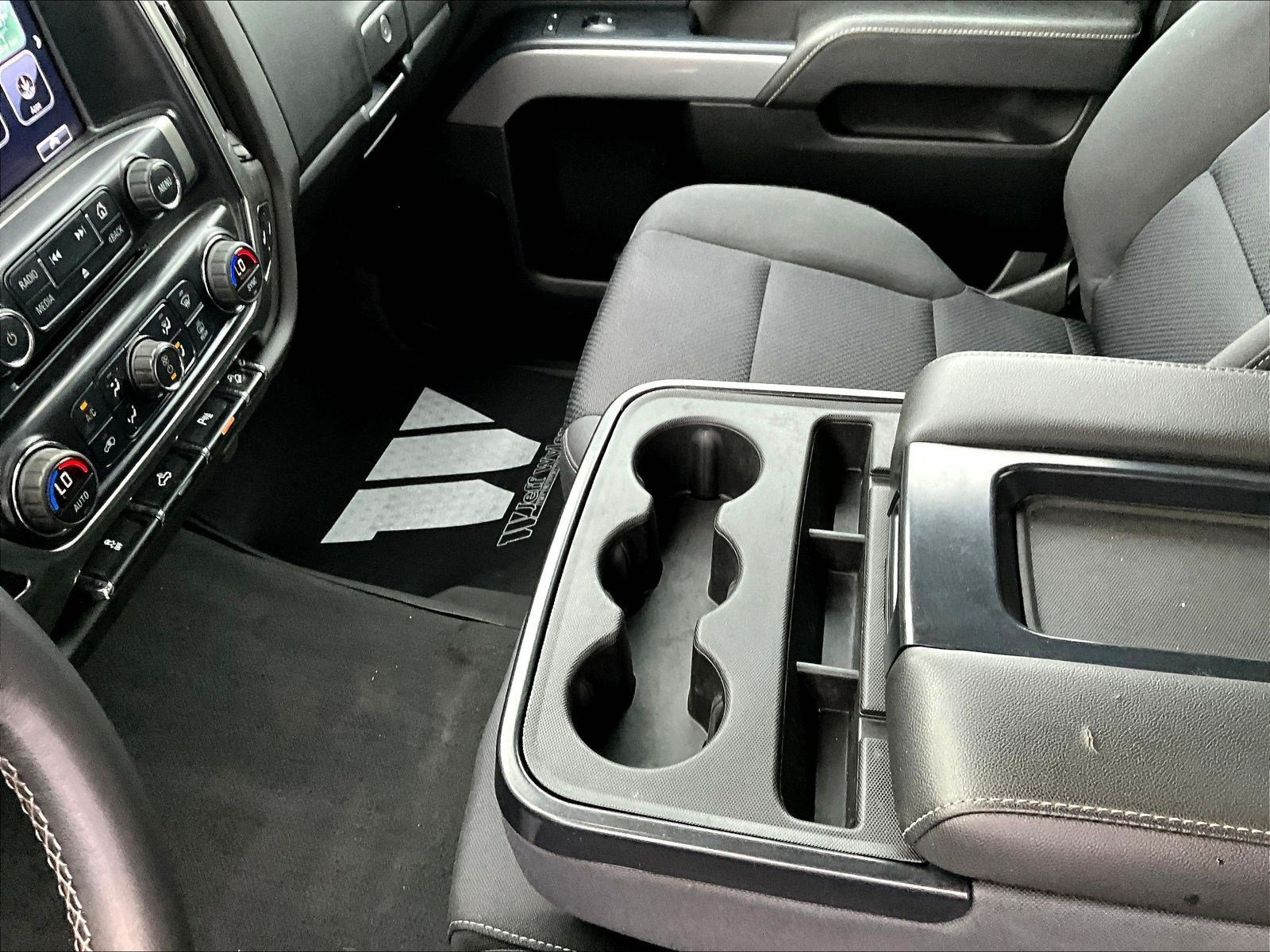 Used 2019 Chevrolet Silverado 1500 LT w/ All Star Edition AWD/4WD image 18