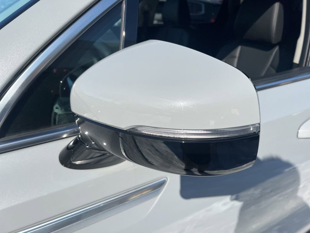 Certified 2025 Kia Sorento S FWD image 29