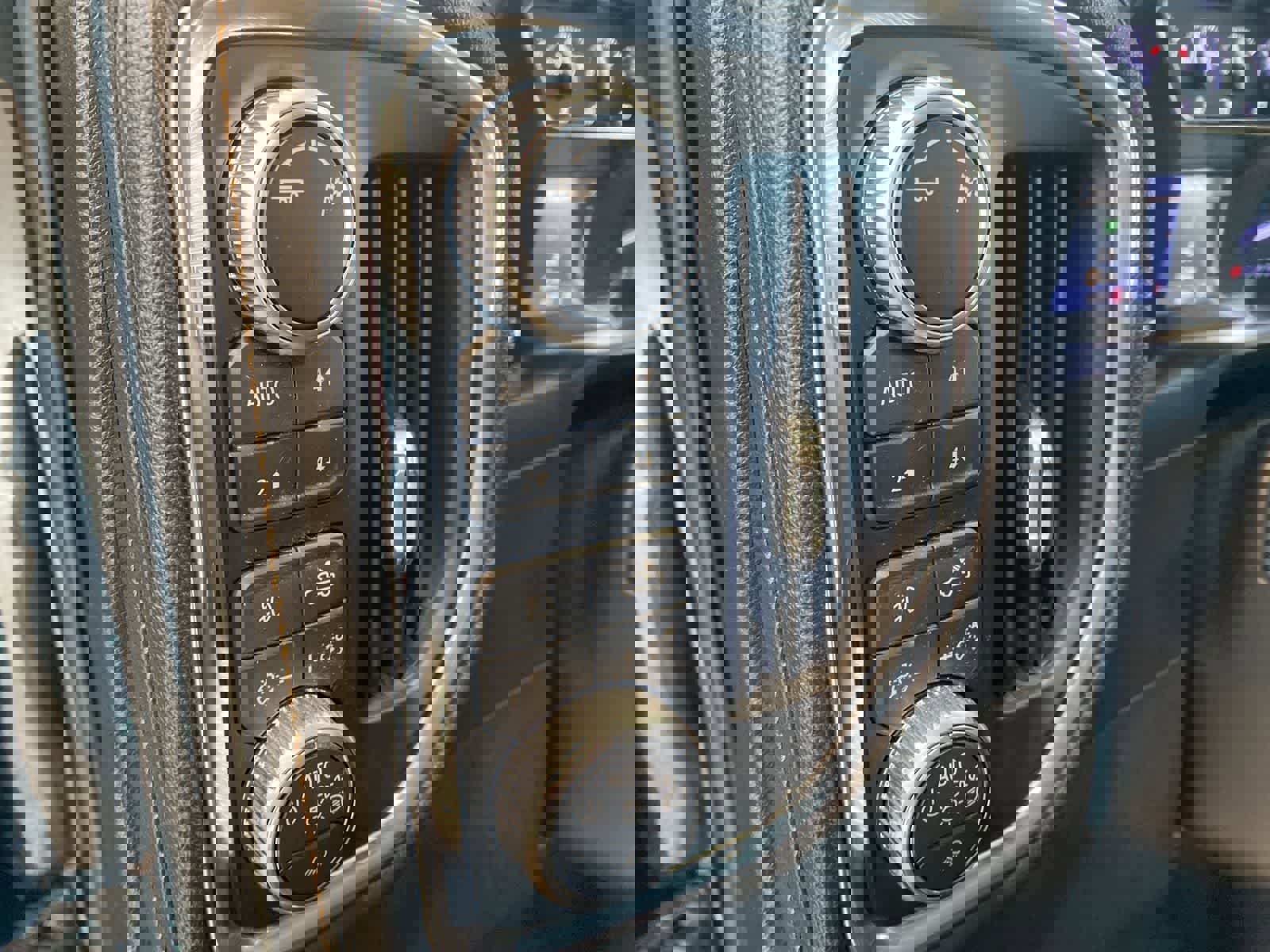 Used 2019 GMC Sierra 1500 AT4 w/ AT4 Premium Package image 19