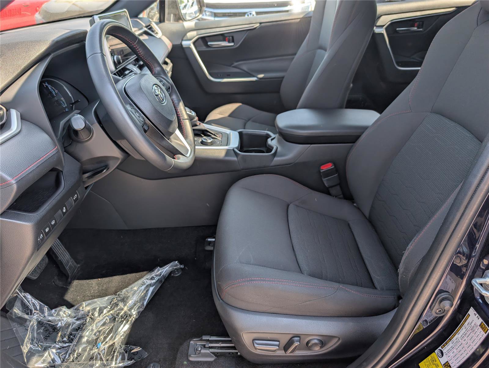Used 2024 Toyota RAV4 SE w/ Weather & Moonroof Package AWD/4WD image 18