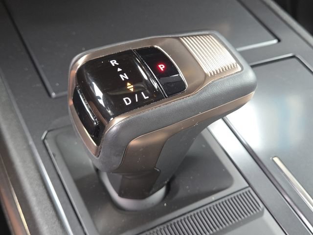Used 2024 GMC Hummer EV 2X w/ LPO, Illumination Package AWD/4WD image 32