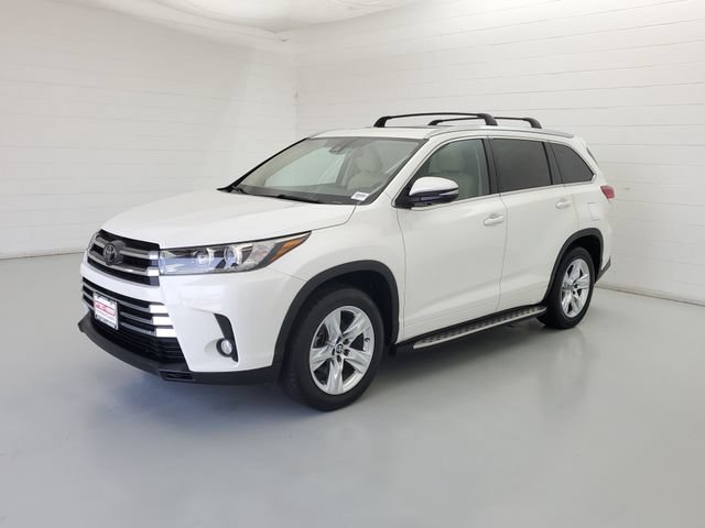 Used 2018 Toyota Highlander Limited FWD image 1