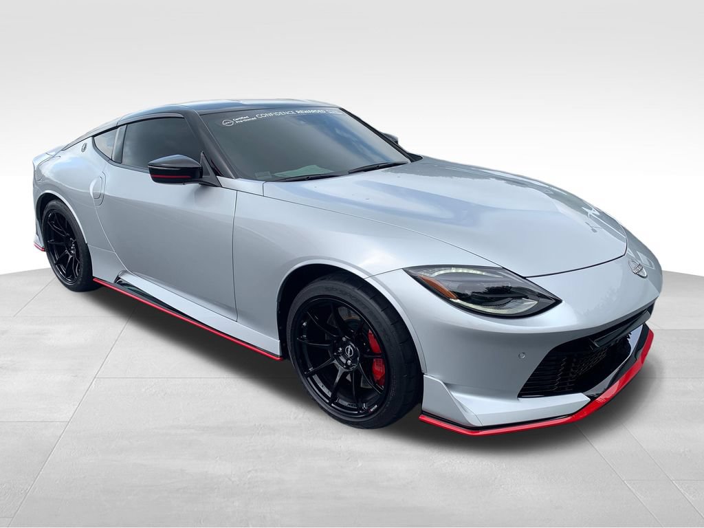 Certified 2025 Nissan Z NISMO w/ Floor Mat Package RWD image 8
