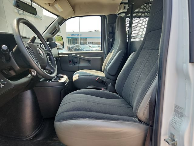 Used 2025 GMC Savana 2500 w/ Driver Convenience Package RWD image 13