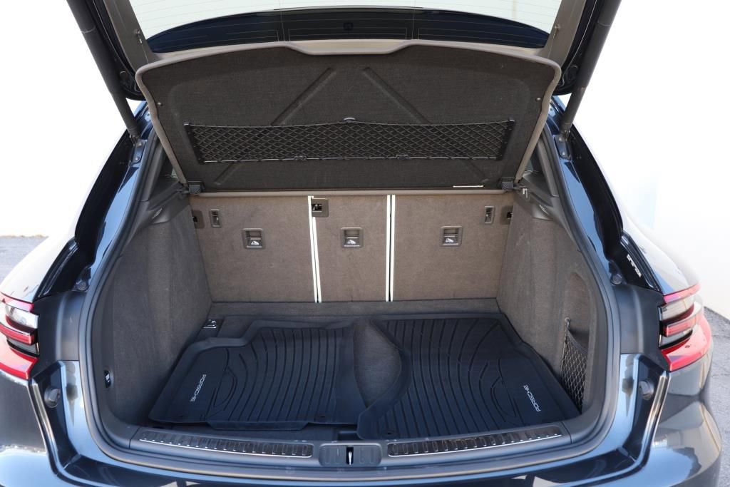 Used 2017 Porsche Macan S image 25
