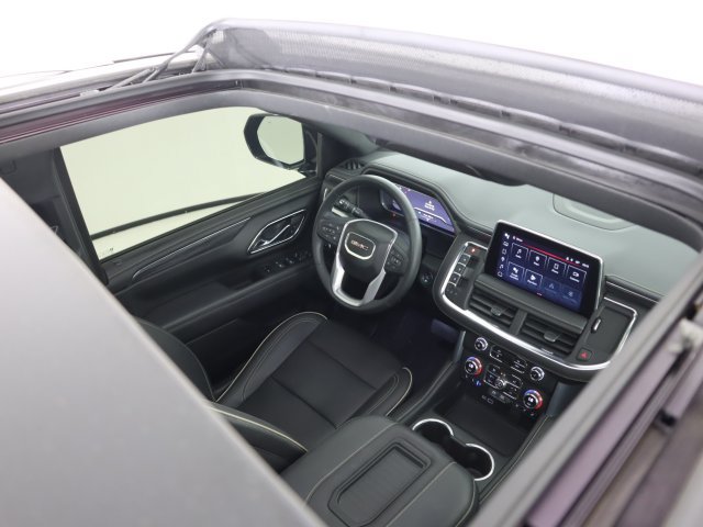 Used 2023 GMC Yukon SLT w/ SLT Luxury Package AWD/4WD image 25