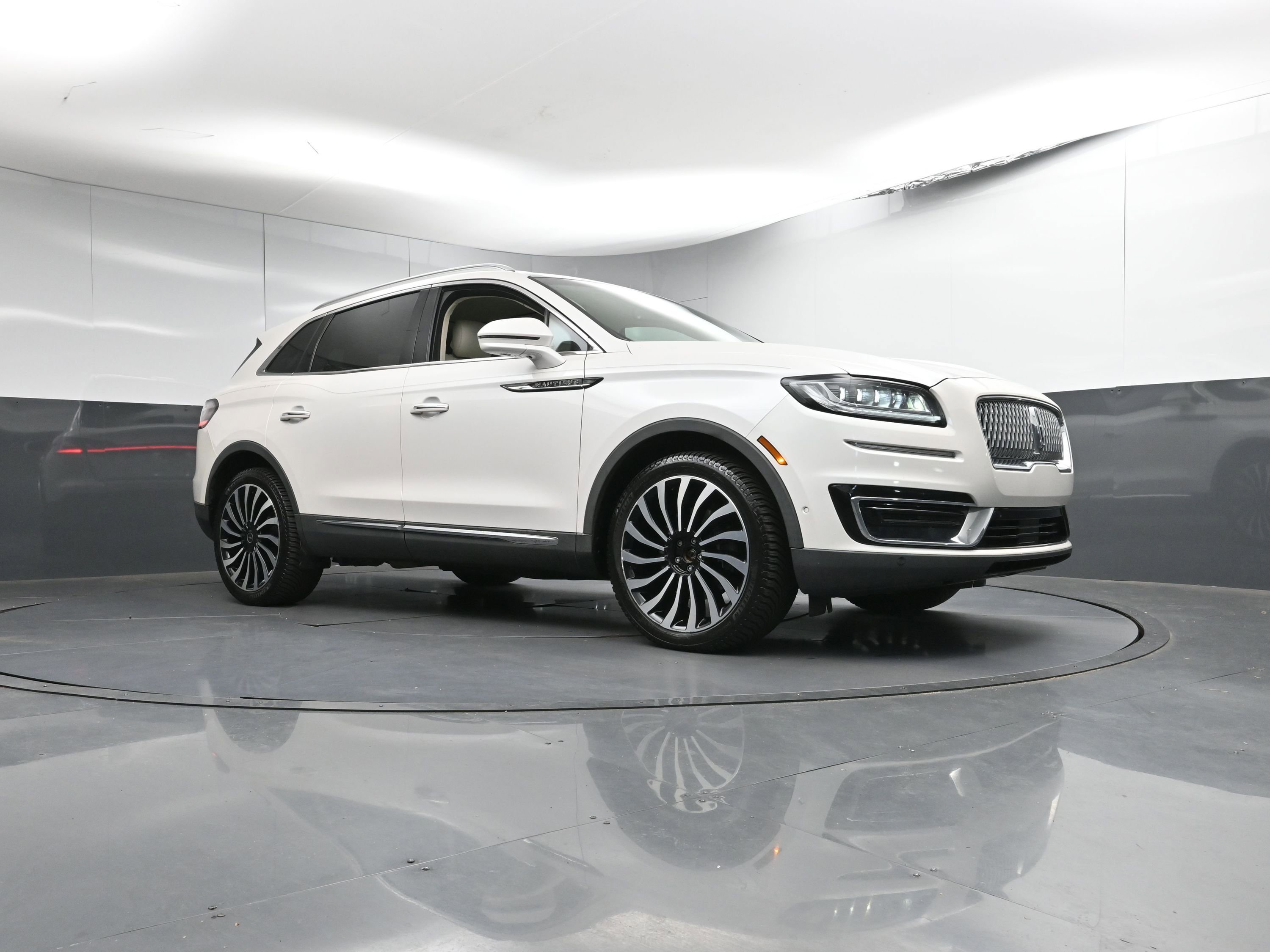 Used 2019 Lincoln Nautilus Black Label image 31