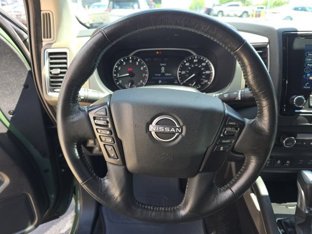 Used 2022 Nissan Frontier SV AWD/4WD image 17
