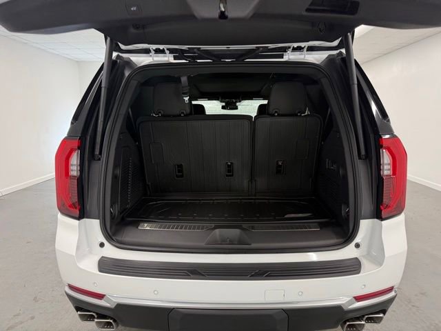 New 2026 GMC Yukon Denali RWD image 8